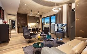 Golden Ball, Exclusive Serviced Apartments Munich